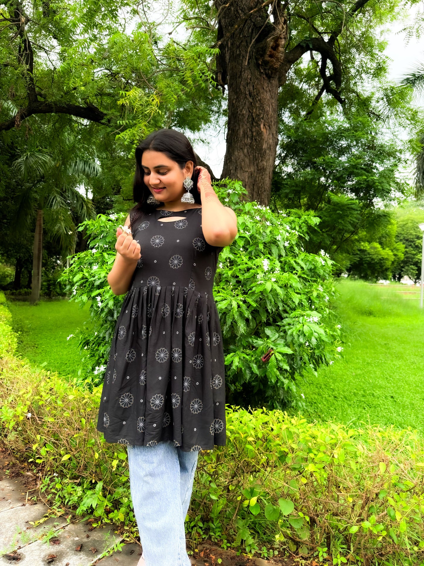 Black Printed Back Tie-Up Kurti for Women – Stylish Ethnic Wear