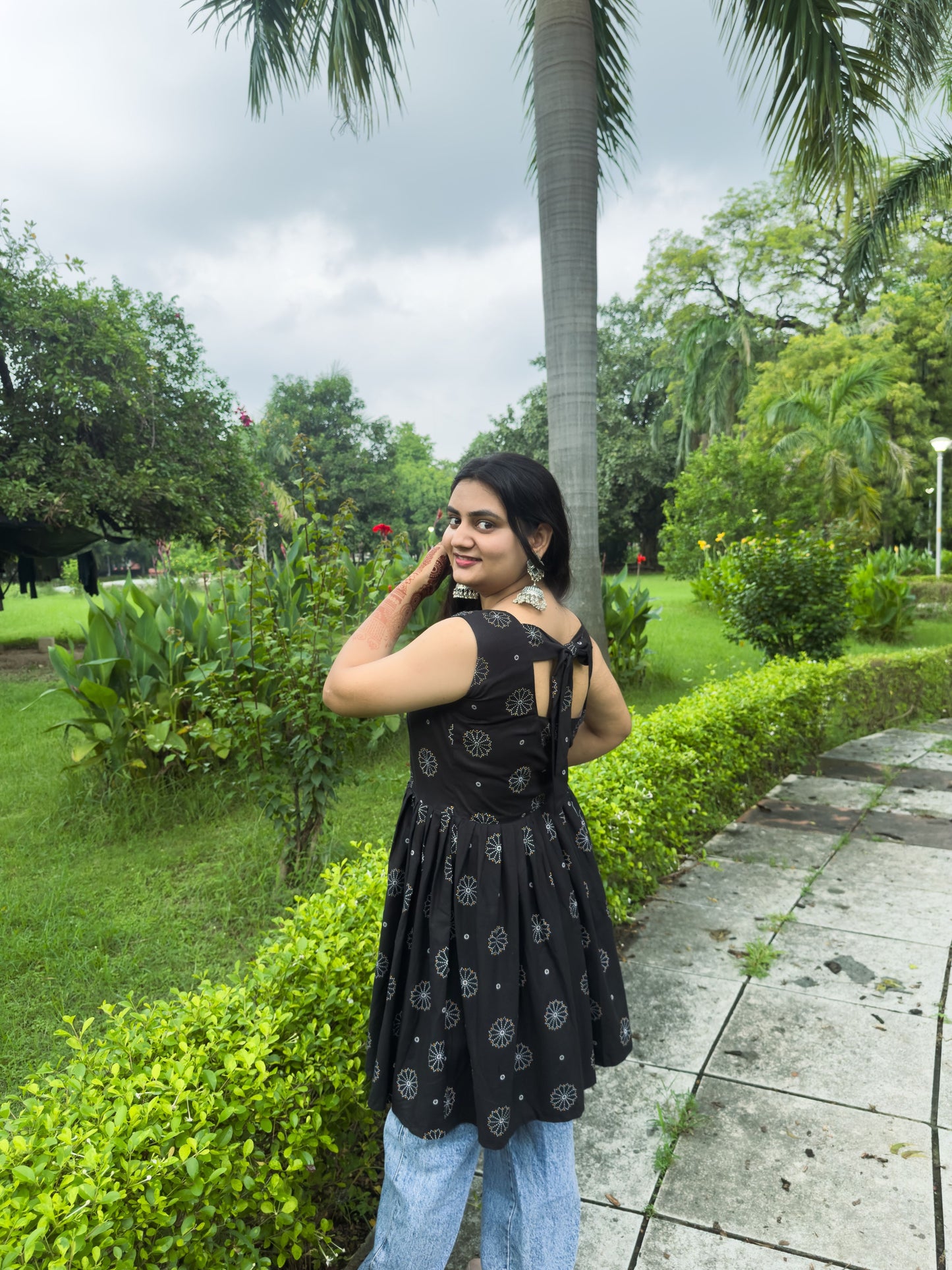 Black Printed Back Tie-Up Kurti for Women – Stylish Ethnic Wear